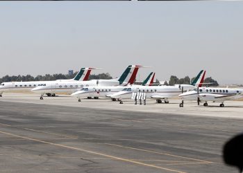 Mexican judge to allow AMLO's airport to proceed