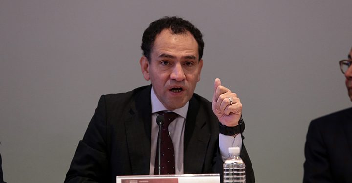 Mexico presents labor reform budget to Democrats