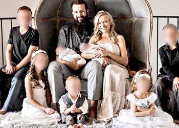 Massacre victims' families ask Trump for meeting