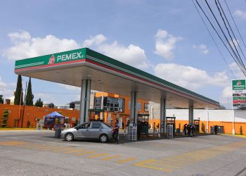 Regulator deals blow to free market for gasoline