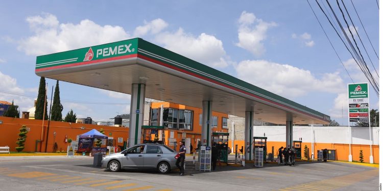 Regulator deals blow to free market for gasoline