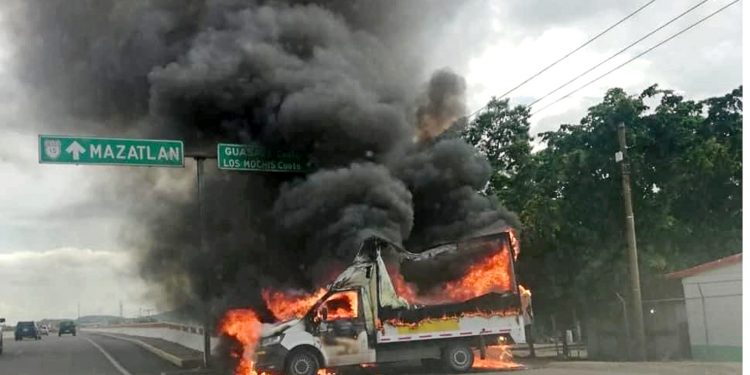 Majority of Mexicans against labeling cartels as terrorists, poll