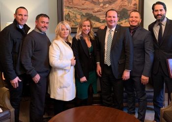 Massacre victims' families seek help in Washington