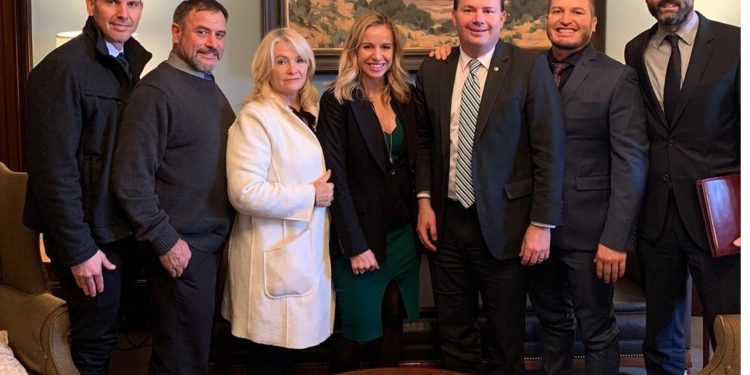 Massacre victims' families seek help in Washington