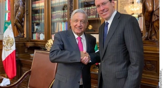 AT&T will strengthen operations in Mexico.- AMLO