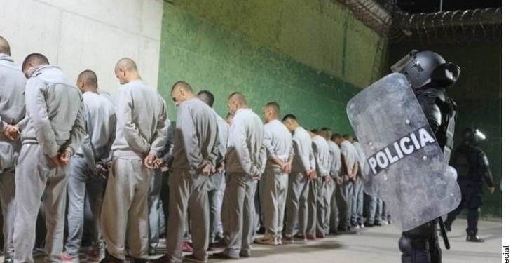 Prison fight ends with 16 killed in Zacatecas