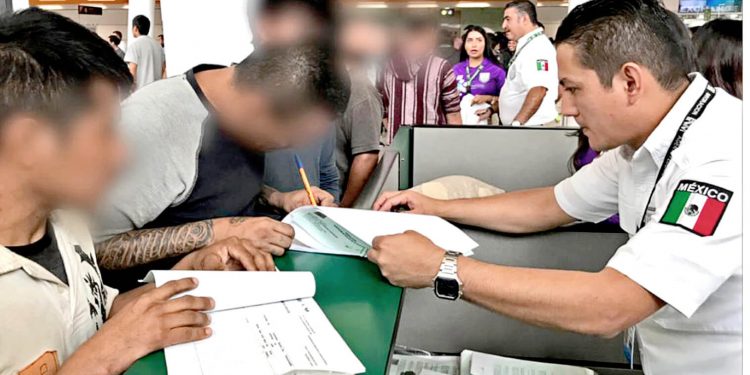 Mexico moves ahead with foreign residents registry