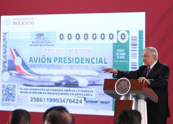 AMLO unveils ticket prototype for raffle of Presidential jet