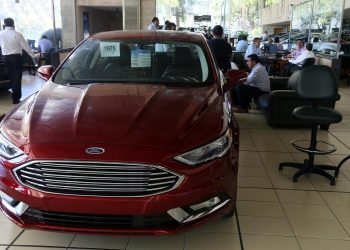 Mexico's auto sales plummet in 2019, grim outlook