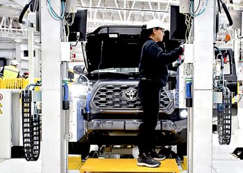 Toyota ramps up Tacoma production in Mexico, opens new plant