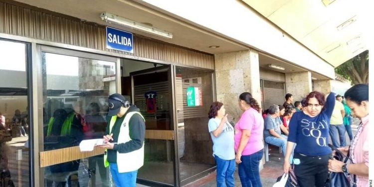 Guadalajara: Medicine scarcity hits public hospitals