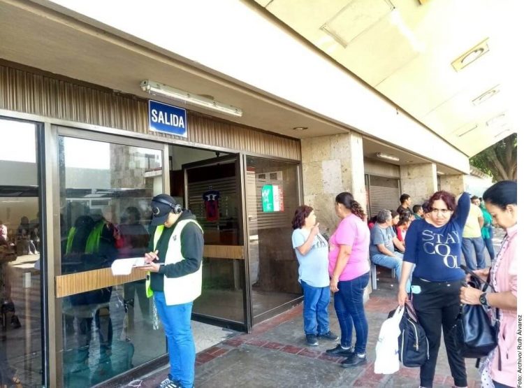 Guadalajara: Medicine scarcity hits public hospitals