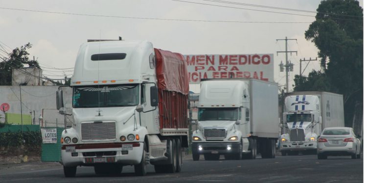 Truck cargo theft rises 49%.- freight tracking industry