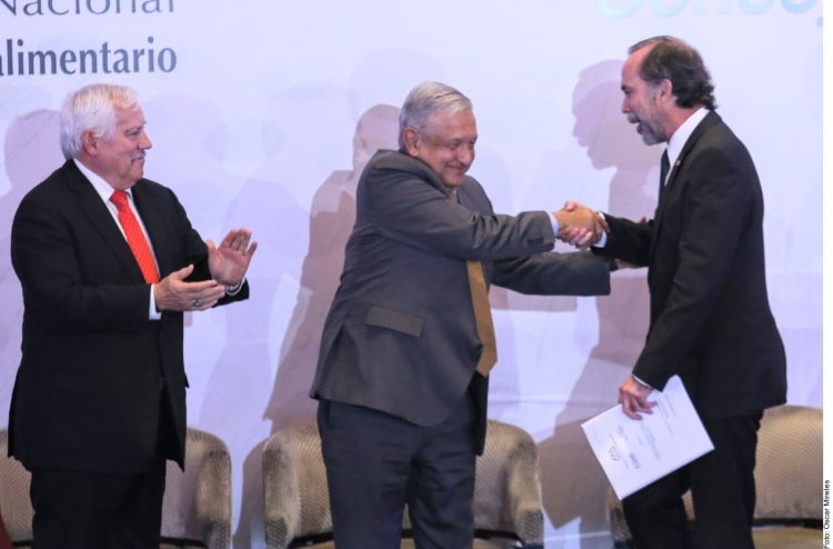 US threat vs Mexican produce growers is political.- AMLO