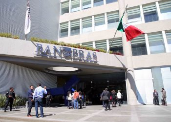 Mexico's development banks see sharp decline in lending