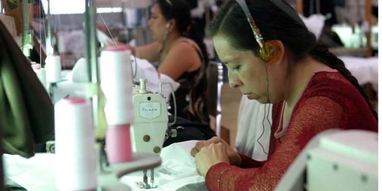 Coronavirus opens window for Mexican knit fabric apparel