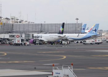 Mexican airlines face risk of bankruptcy, experts