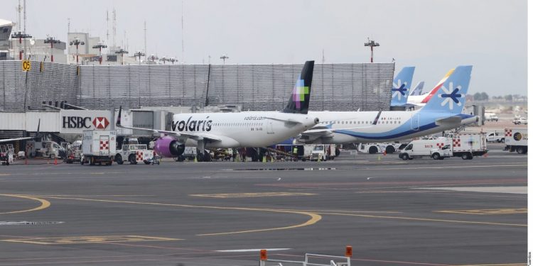 Mexican airlines face risk of bankruptcy, experts