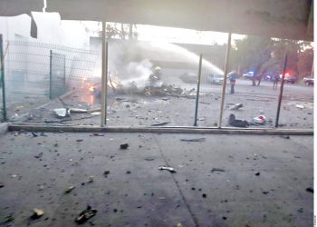 Celaya: Suspicious car fire near National Guard's garrison