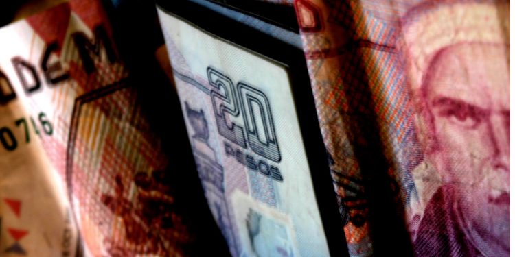 Mexico lags behind in fiscal stimulus amidst turmoil