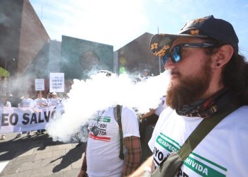 Judge rejects Phillip Morris challenge vs e-cigarette ban