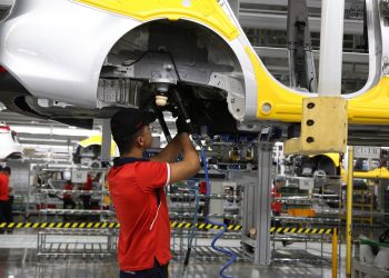 Coronavirus drags down Mexico's 2020 GDP forecast