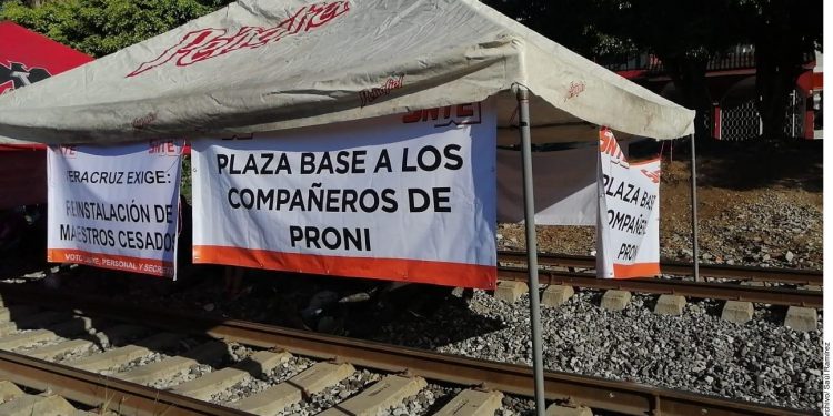 Teachers railway blockade takes toll on commerce