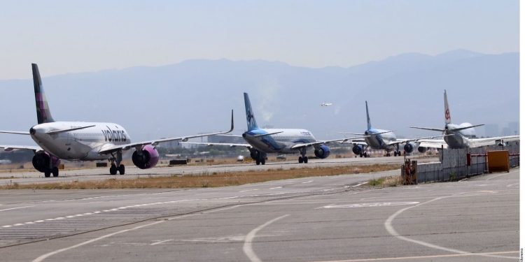 Airline industry awaits Mexico's response on relief measures