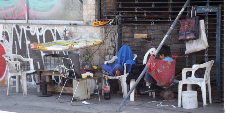 21 million Mexicans at risk of falling into poverty.- think tank