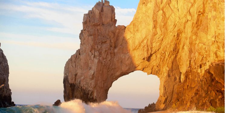 UT spring breakers not infected while in Cabo.- authorities