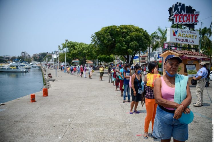 53% of Mexicans see insufficient response to economic crisis