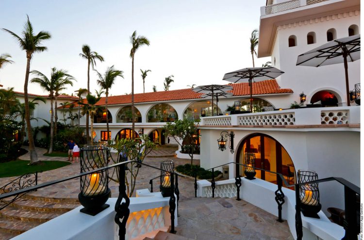 Hotels across Mexico to gradually suspend activities