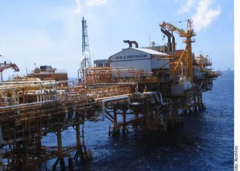 AMLO strikes deal with Trump on oil production cuts