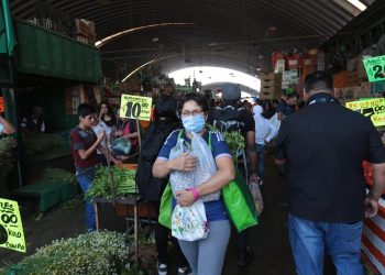 Mexico's GDP dips for fifth quarter in a row