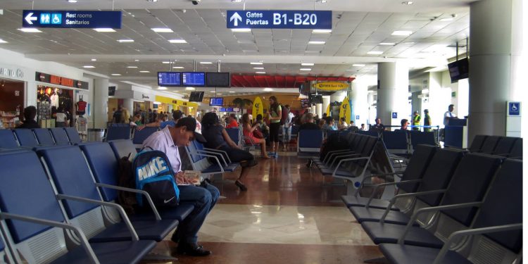 Mexican airports report historic air traffic collapse in April