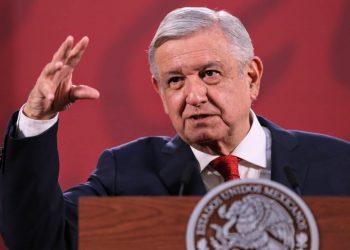 Son of Mexican official investigated over contract, AMLO blames media