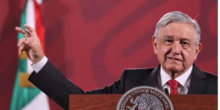 AMLO's personal assistants rewarded with plum jobs