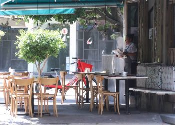 Mexico loses record half a million jobs amid pandemic