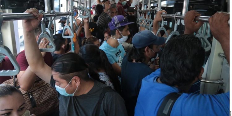 Mexican States object federal control over reopening