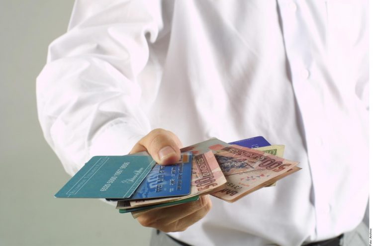 4.7 million Mexican banks' clients defer payments