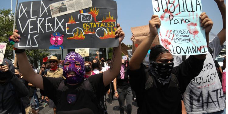 Guadalajara: Six remain in police custody after clashes