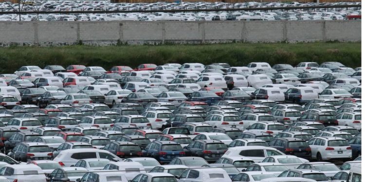Mexican car exports suffer record plunge in May