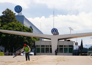Puebla: Volkswagen, Audi plants tiptoe toward reopening