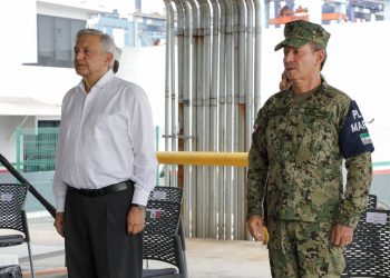 Mexico's Transport Minister warns against militarization of seaports, leaves cabinet
