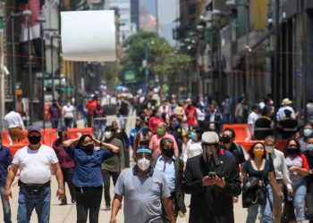 Mexico City's downtown tries reopening for a second time