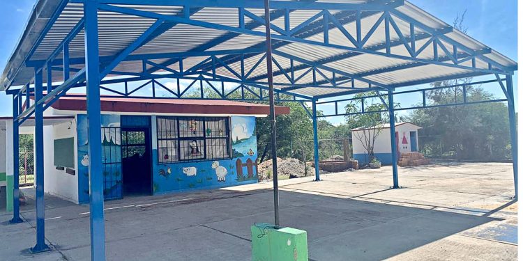 Mexico's new school improvement program mired in corruption.- parents