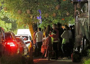 Coronavirus: Mexico reluctant to impose curfew restrictions