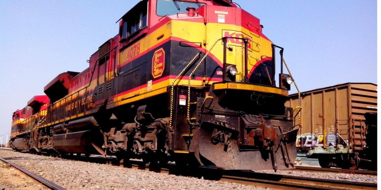 Railway operations resume at Lázaro Cárdenas seaport