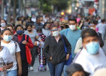 Coronavirus: Mexico City returns to lockdown after cases soar