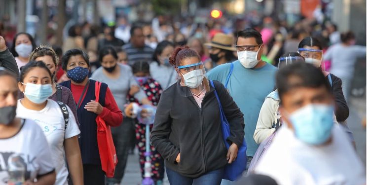 Coronavirus: Mexico City returns to lockdown after cases soar